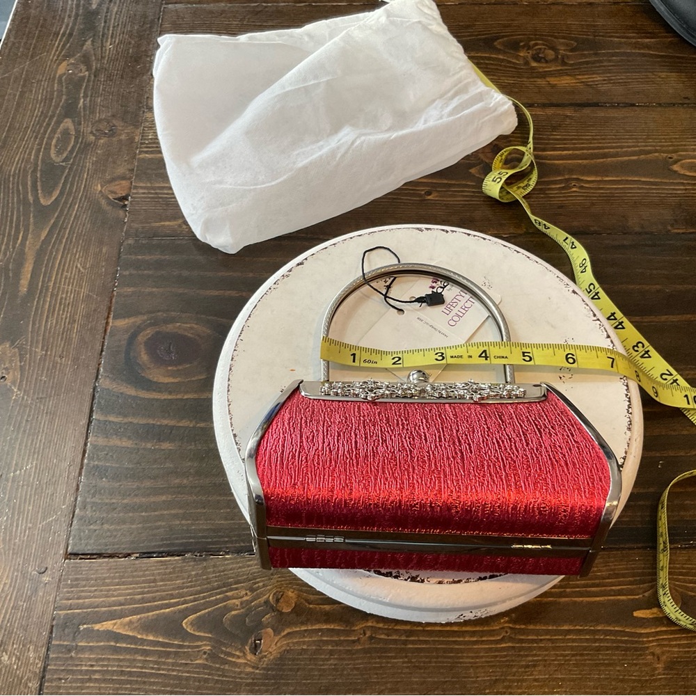 Red Evening Bag - Picture 11 of 13